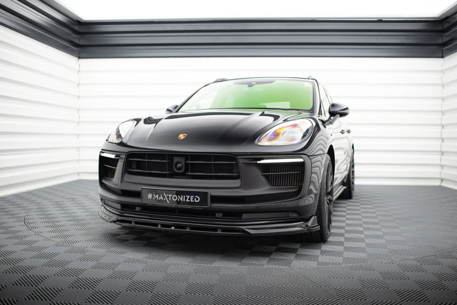 Front Splitter compatible with Porsche Macan GTS Mk1 Facelift 2