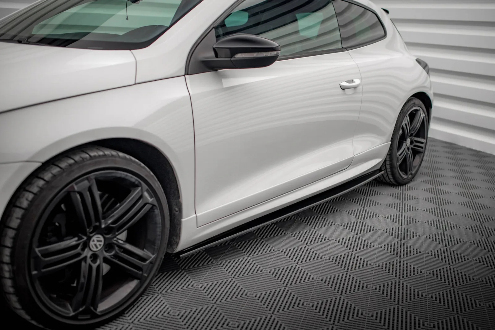 Side Skirts Diffusers compatible with Volkswagen Scirocco R Mk3
