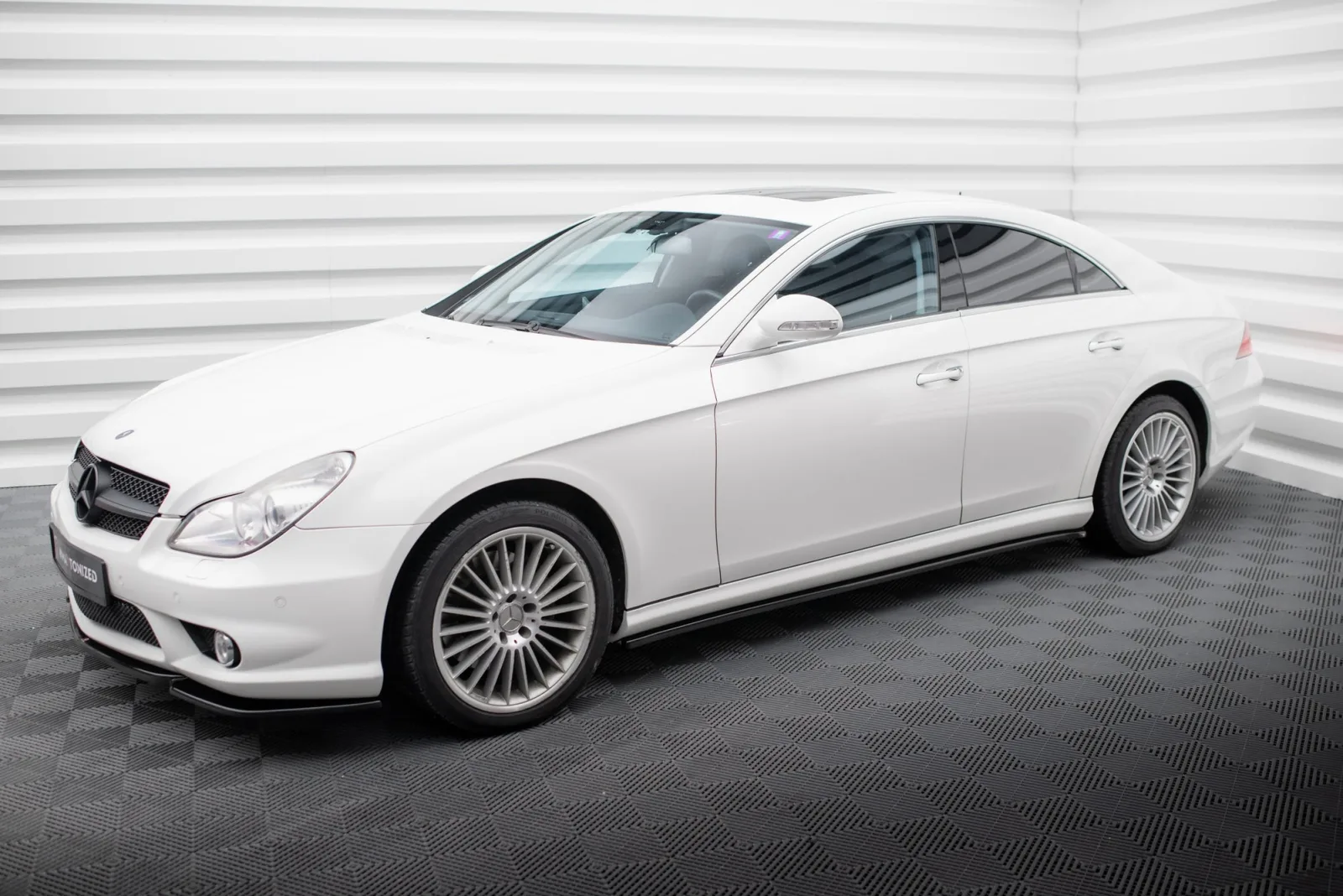 Side Skirts Diffusers compatible with Mercedes CLS C219 55AMG