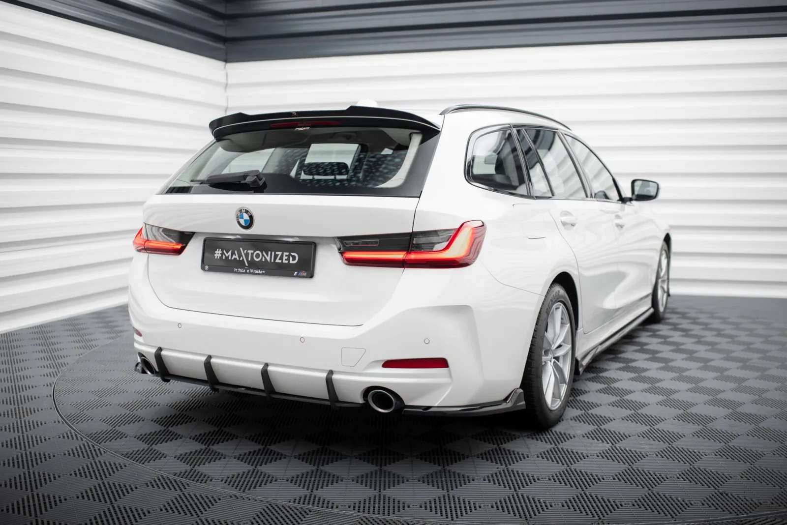 Rear Diffuser Street Pro compatible with BMW 3 Sedan / Touring G20 / G21 Facelift