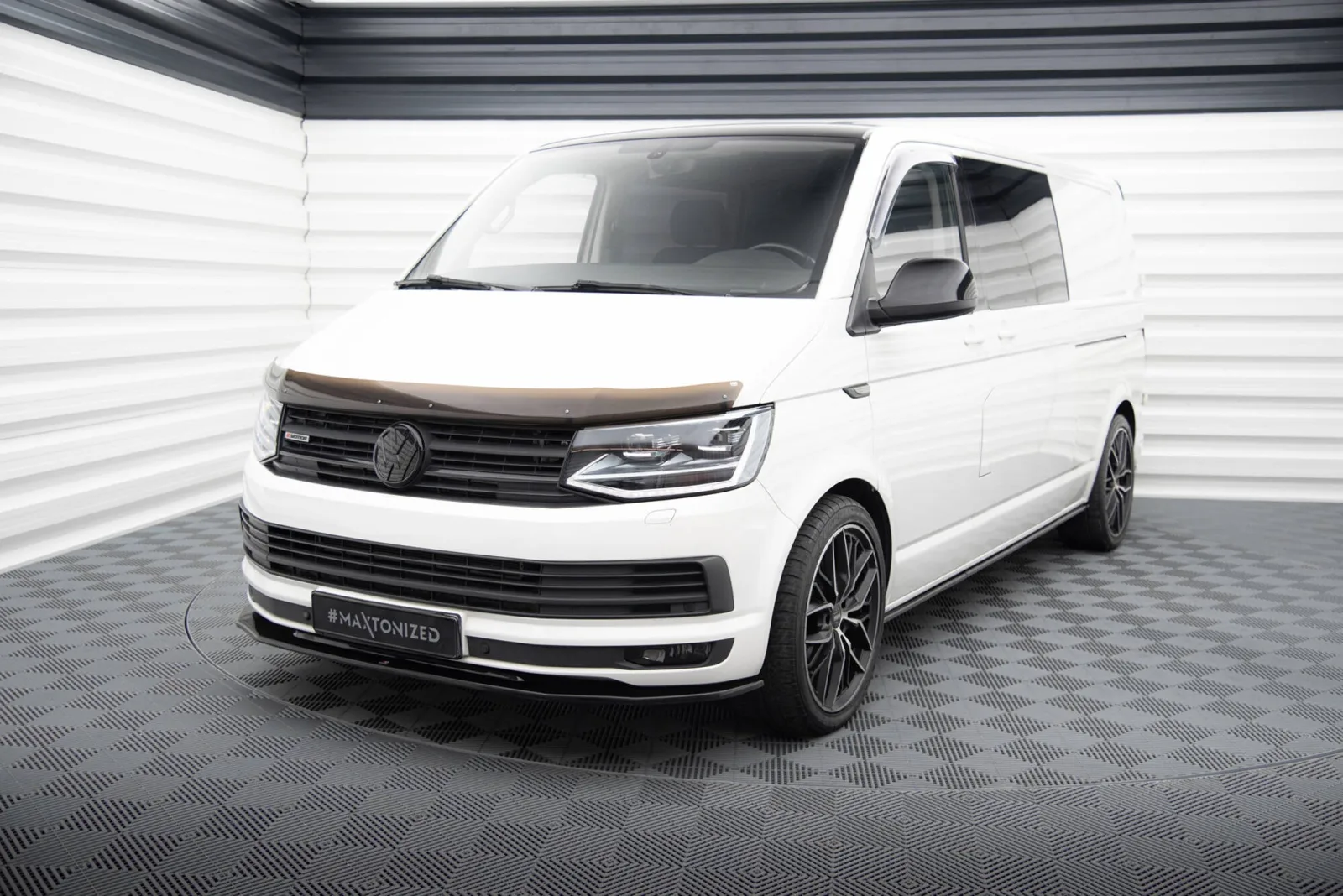 Front Splitter V.2 compatible with Volkswagen T6