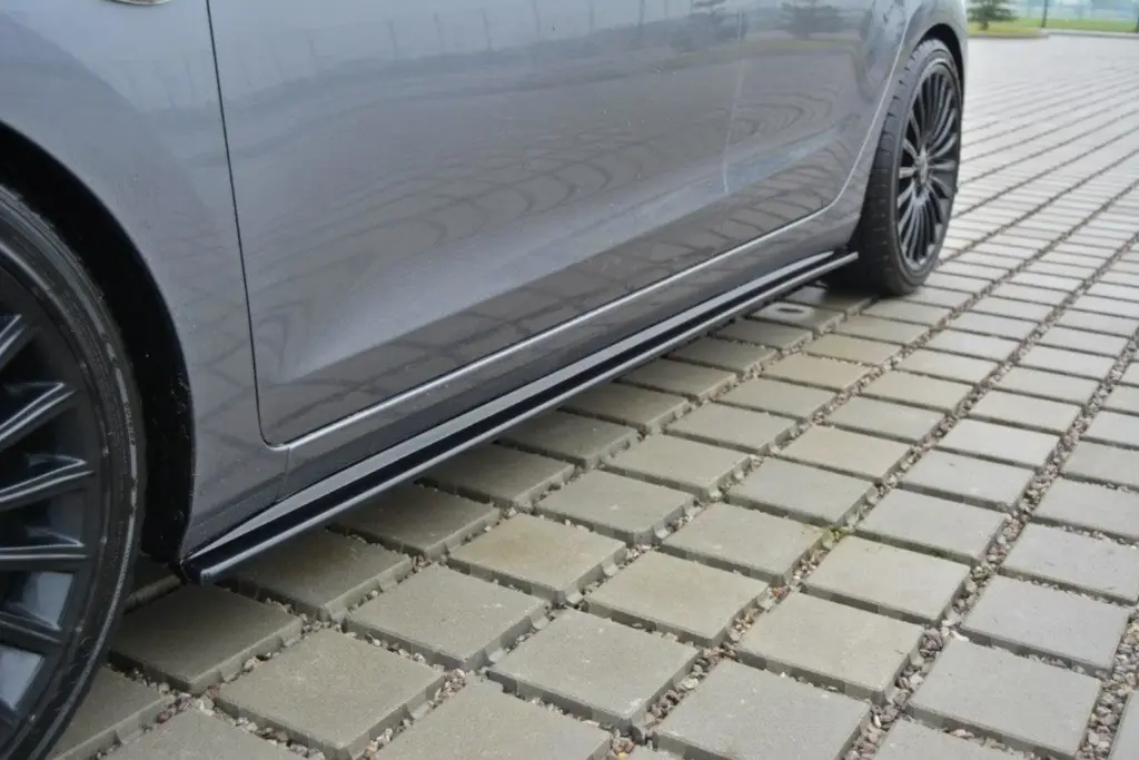 Side Skirts Diffusers compatible with Hyundai i30 Mk2