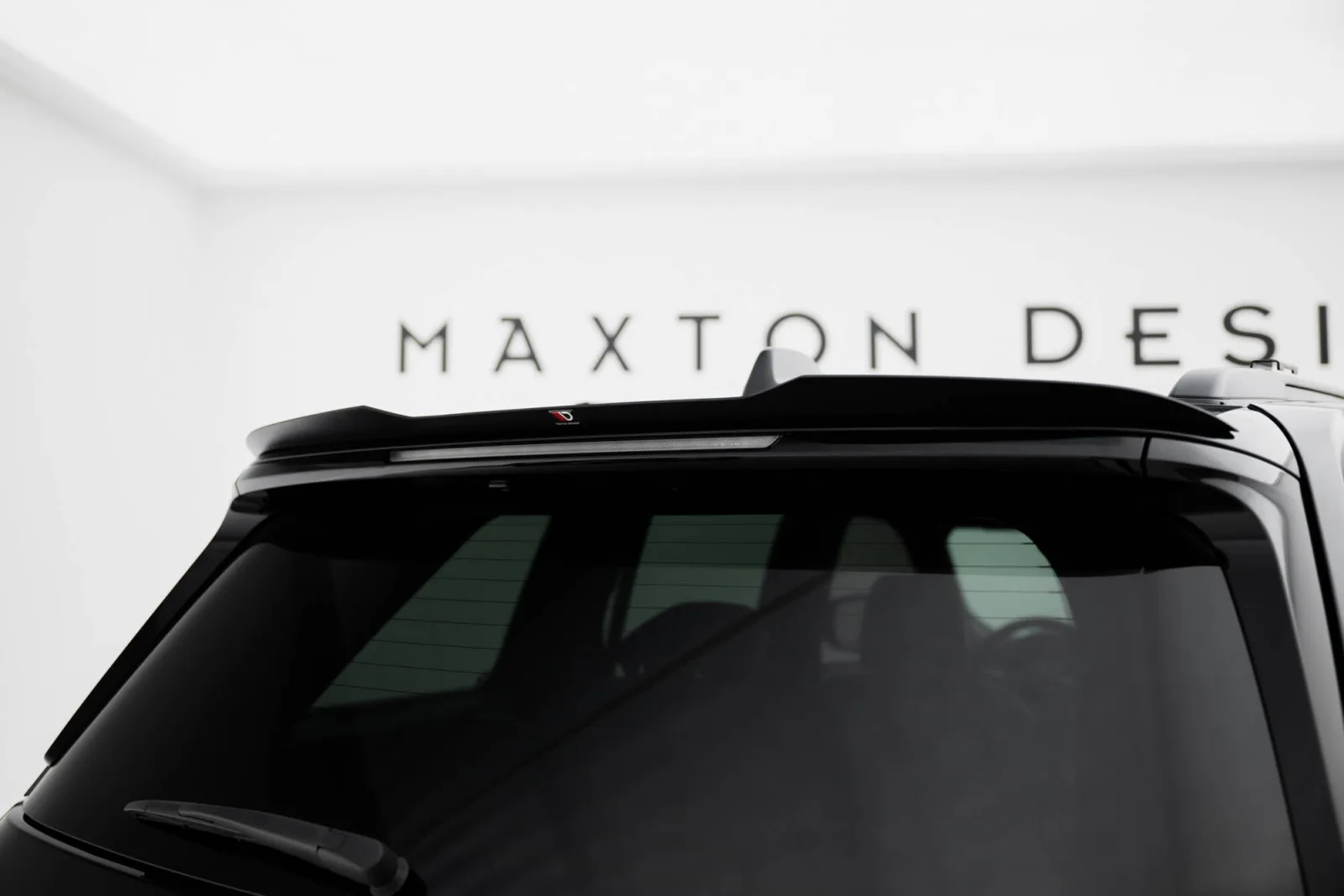 Spoiler Cap compatible with Jeep Grand Cherokee Mk5