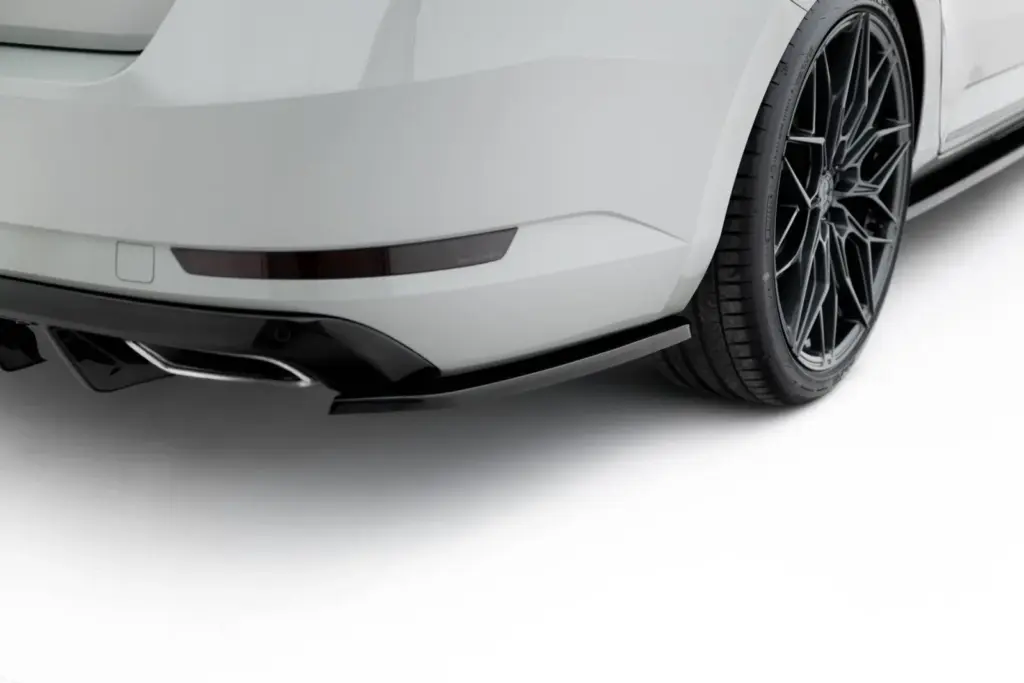 Rear Side Splitters V.3 compatible with Skoda Superb Liftback / Combi Mk3