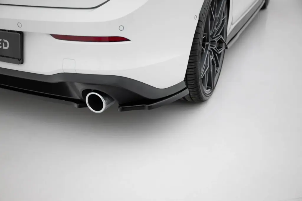 Rear Side Splitters V.1 compatible with Volkswagen Golf GTI / GTE Mk8