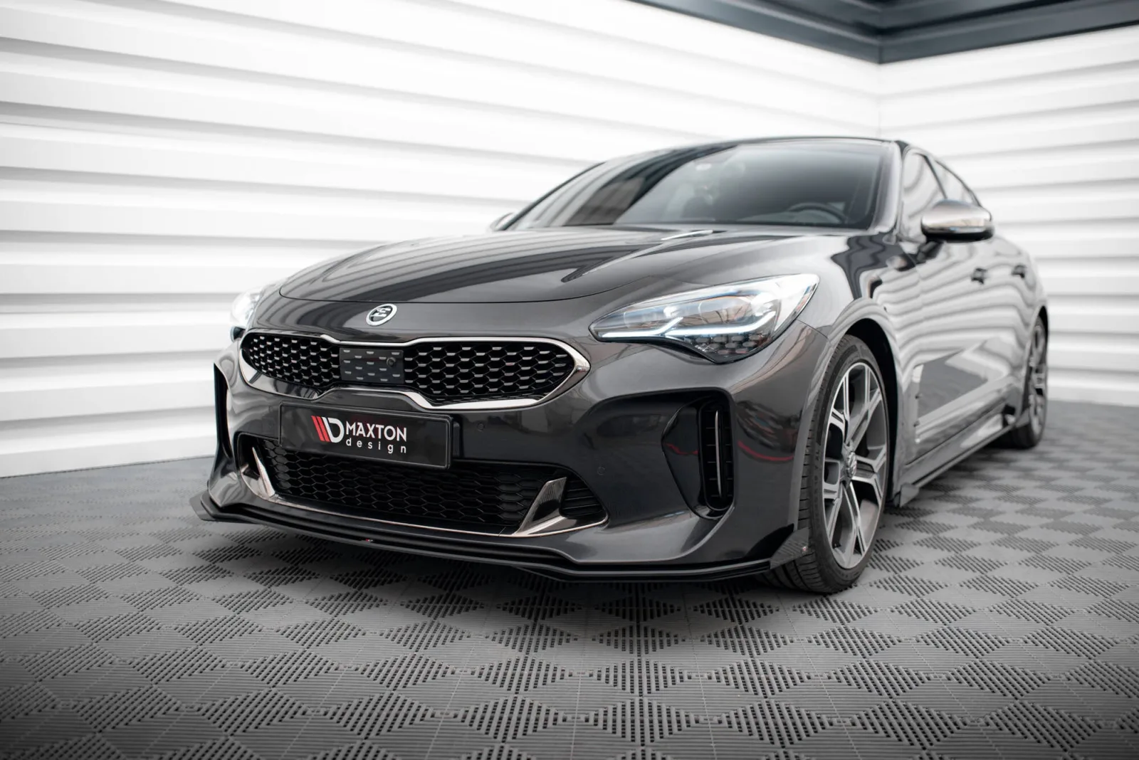 Front Splitter Street Pro + Flaps compatible with Kia Stinger GT / GT-Line / Standard Mk1