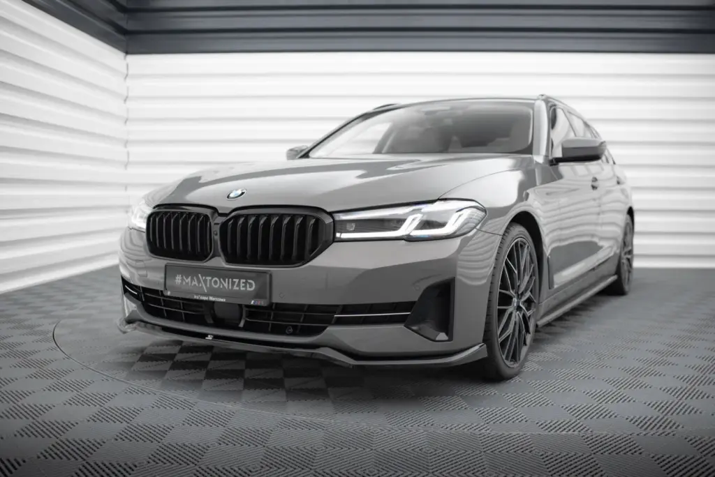 Front Splitter V.2 compatible with BMW 5 G30 / G31 Facelift