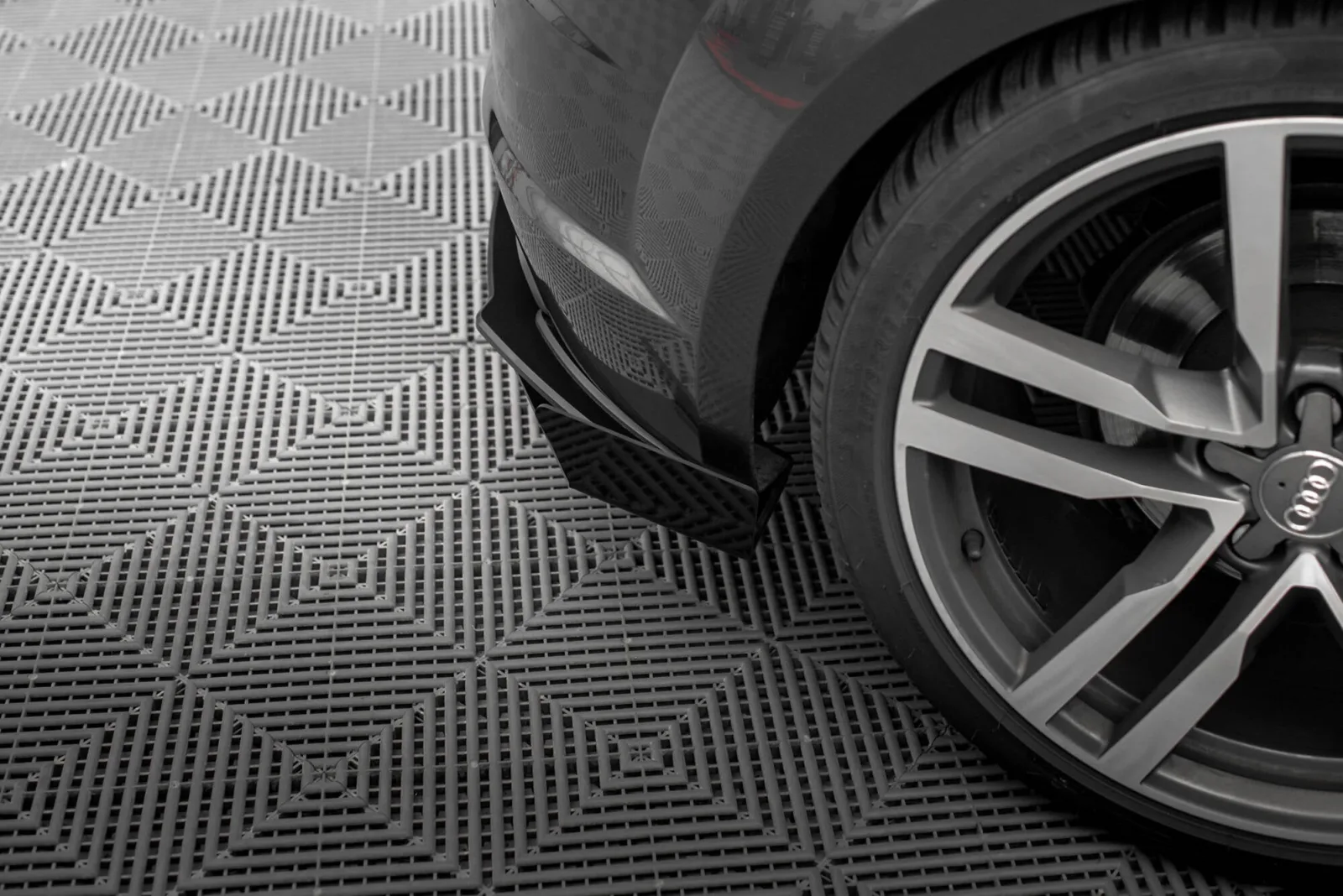 Rear Side Flaps compatible with Audi TT S-Line 8S