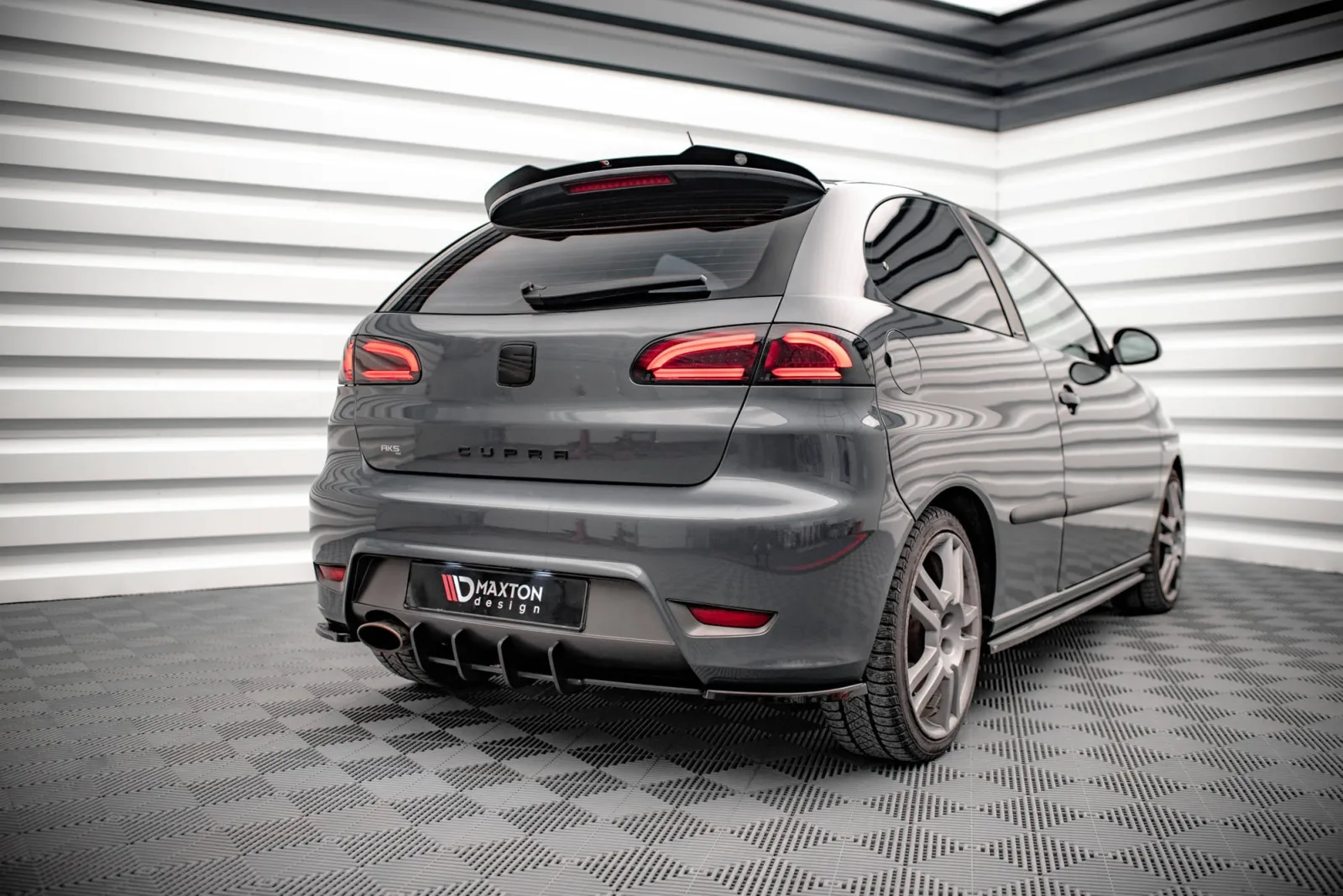 Rear Diffuser Street Pro compatible with Seat Ibiza Cupra Mk3