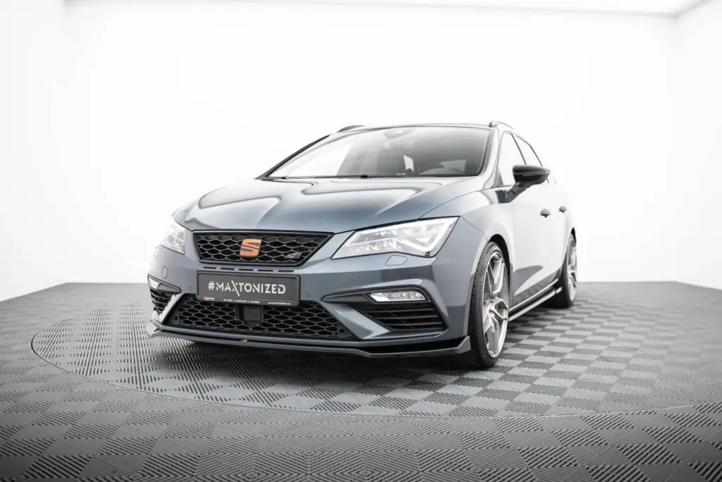 Front Splitter V.7 compatible with Seat Leon Cupra / FR Mk3 FL