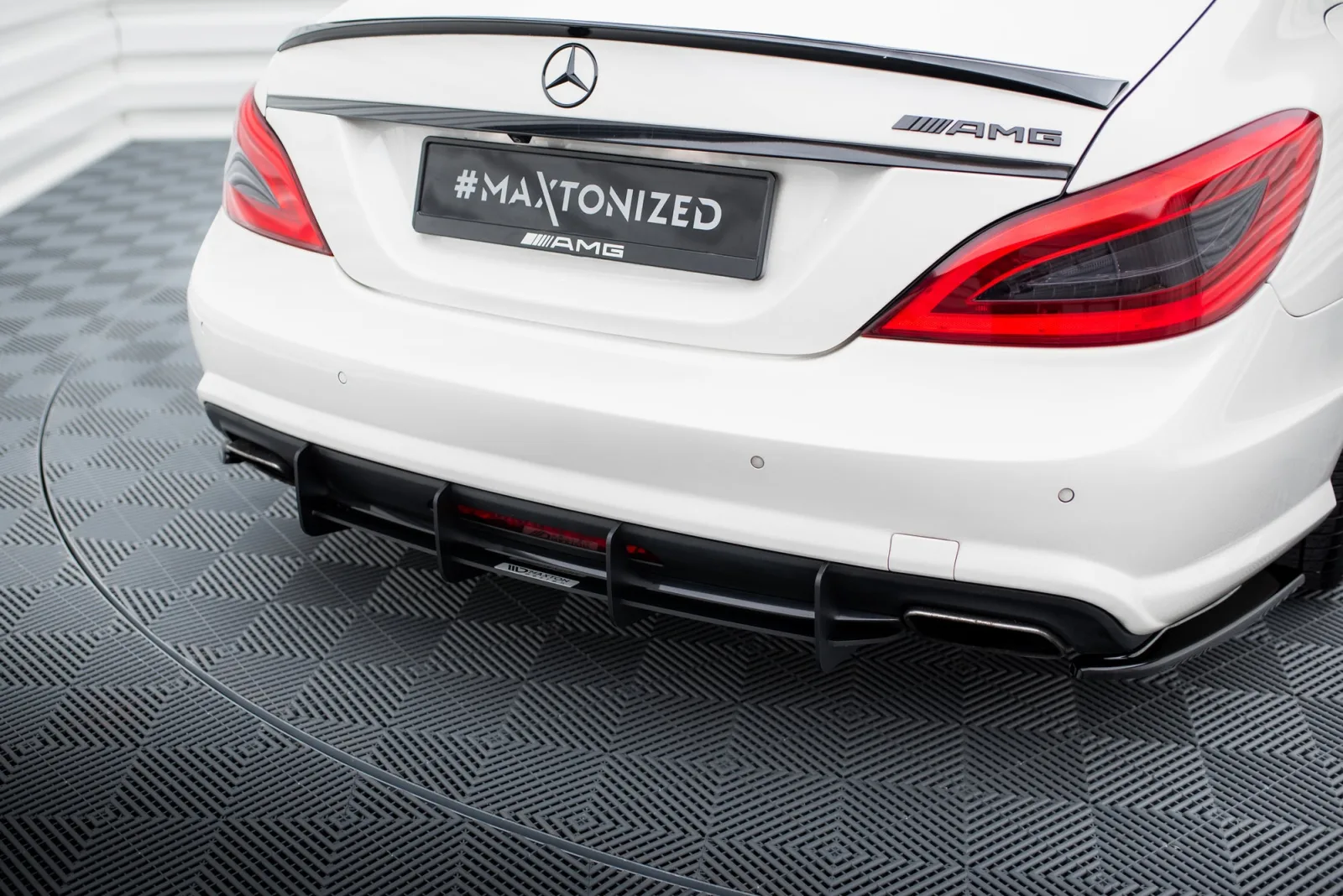 Rear Diffuser compatible with Mercedes CLS C218 AMG LINE