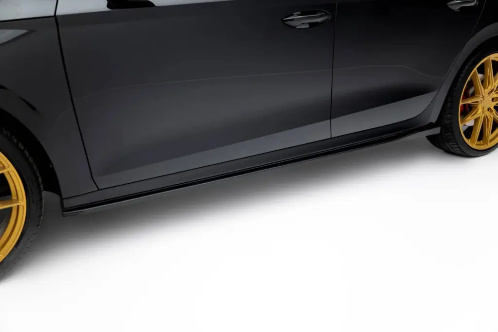 Side Skirts Diffusers V.2 compatible with Skoda Octavia RS Liftback / Combi Mk4 Facelift