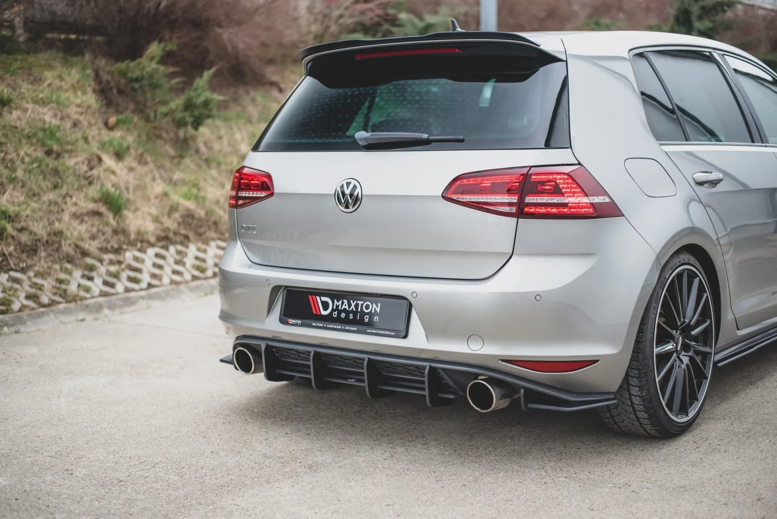Rear Diffuser Street Pro V.1 compatible with Vw Golf 7 GTI