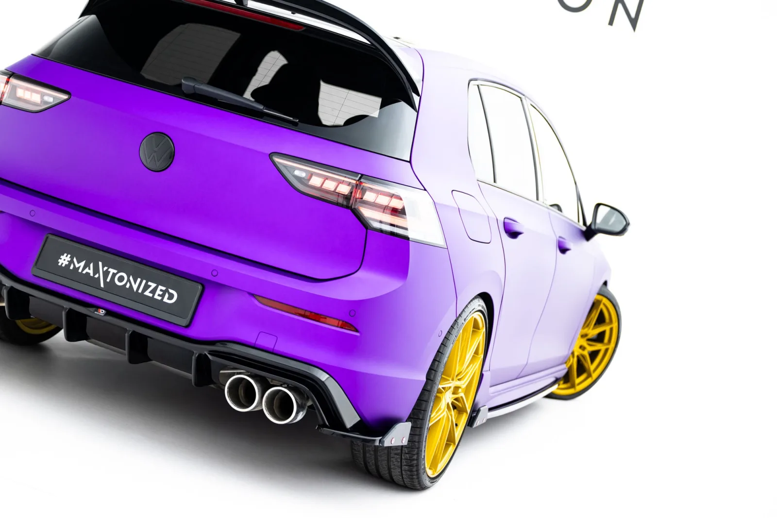 Rear Side Splitters V.6 + Flaps compatible with Volkswagen Golf R Hatchback Mk8 Facelift