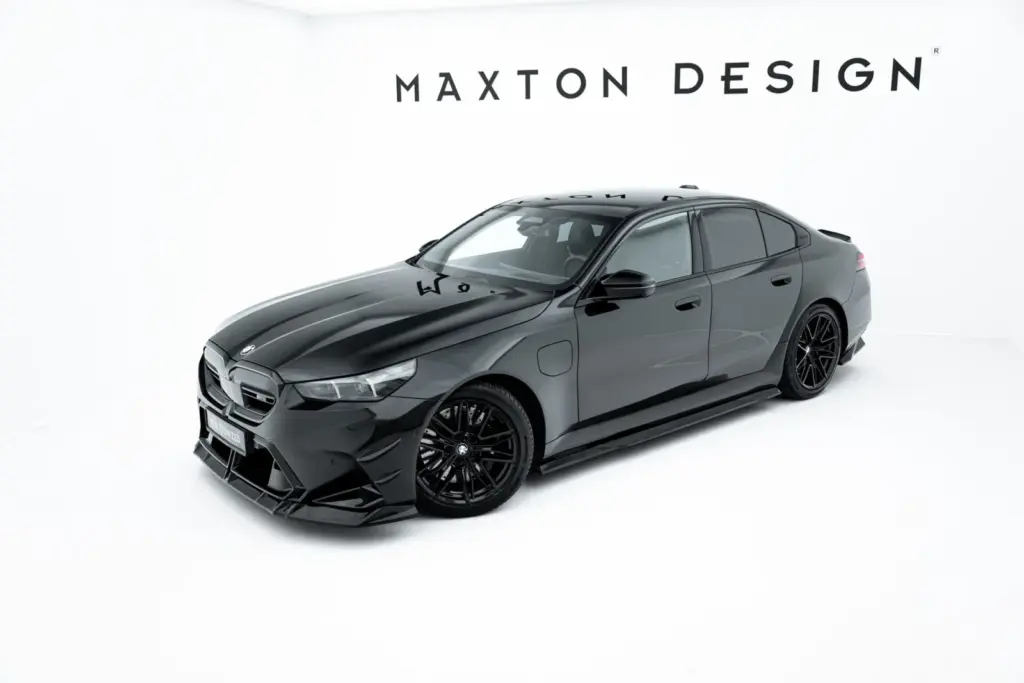 Set of Splitters compatible with BMW M5 Sedan G90