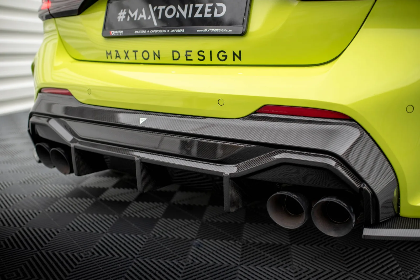 Prepreg Carbon Rear Diffuser V.1 + Milltek Sport Exhaust compatible with BMW 1 F40 M135i