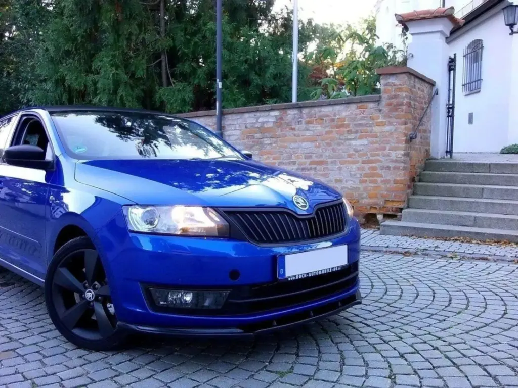 Front Splitter V.1 compatible with Skoda Rapid