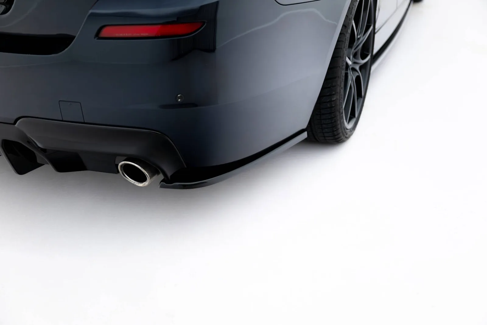 Rear Side Splitters V.3 compatible with BMW 5 M-Pack F10 / F11