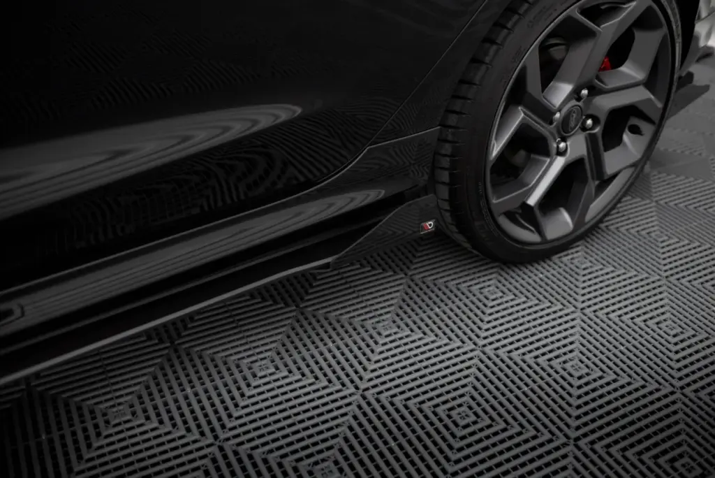 Side Flaps compatible with Ford Fiesta ST / ST-Line Mk8