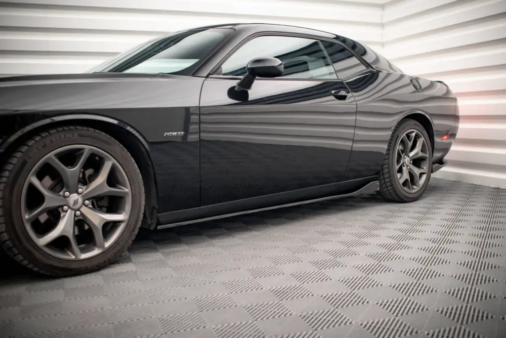 Side Skirts Diffusers compatible with Dodge Challenger RT Mk3 Facelift