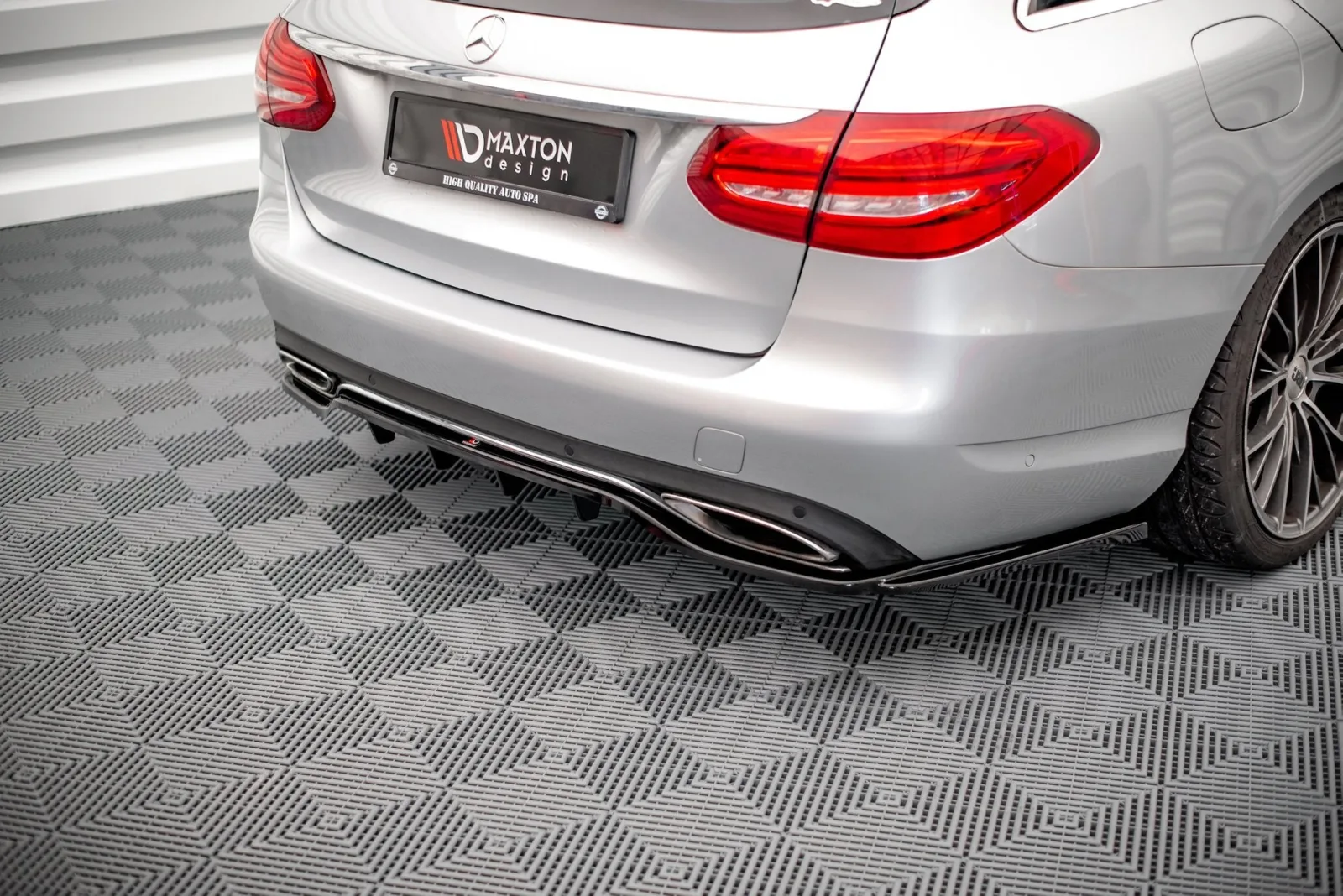 Rear Splitter (With Diffuser) compatible with Mercedes-Benz C W205