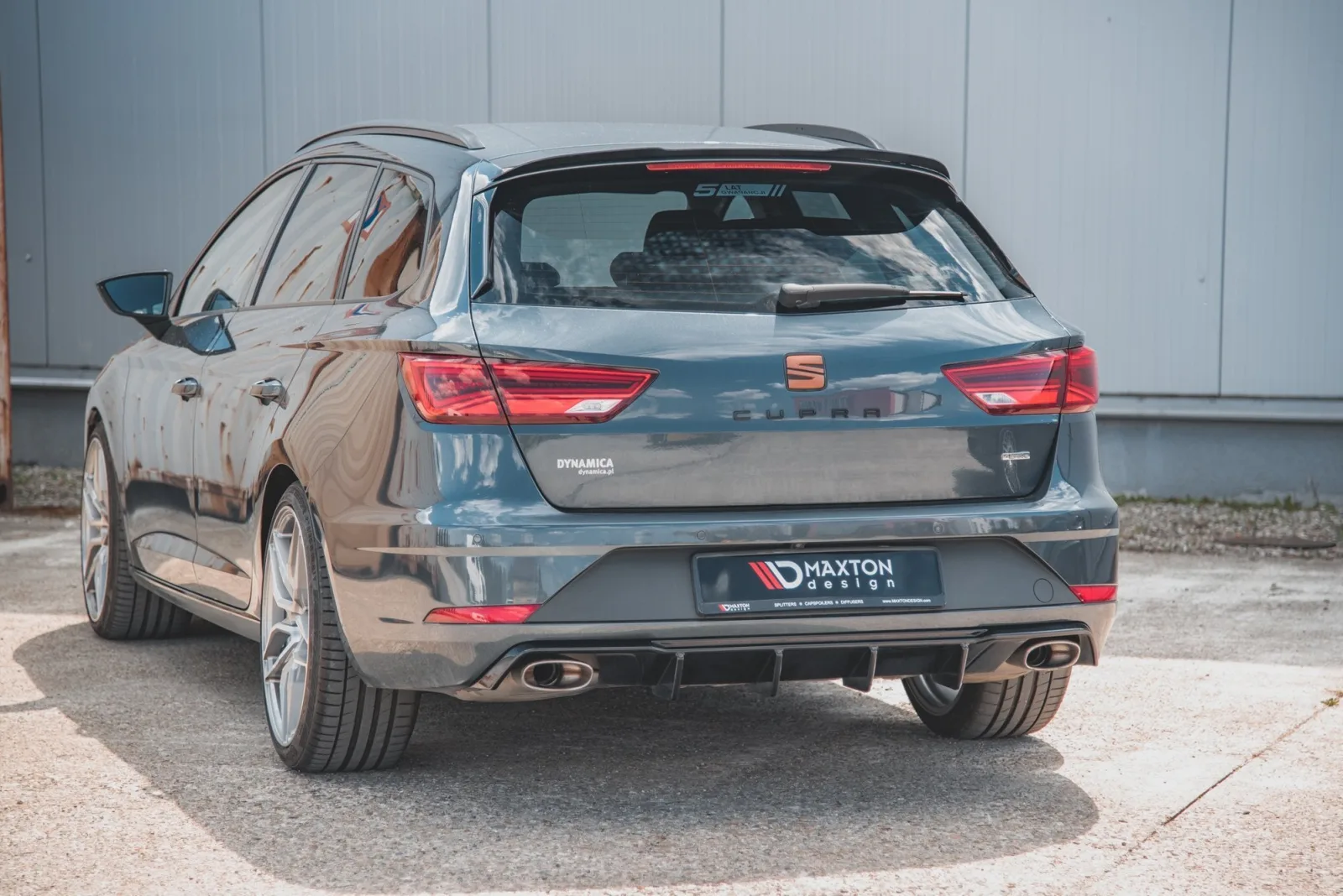 Rear Valance V.2 compatible with Seat Leon Cupra ST Mk3 FL