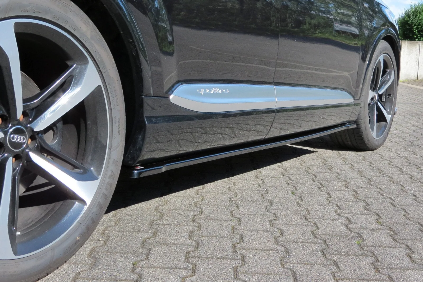 Side Skirts Diffusers compatible with Audi SQ7 / Q7 S-Line Mk.2