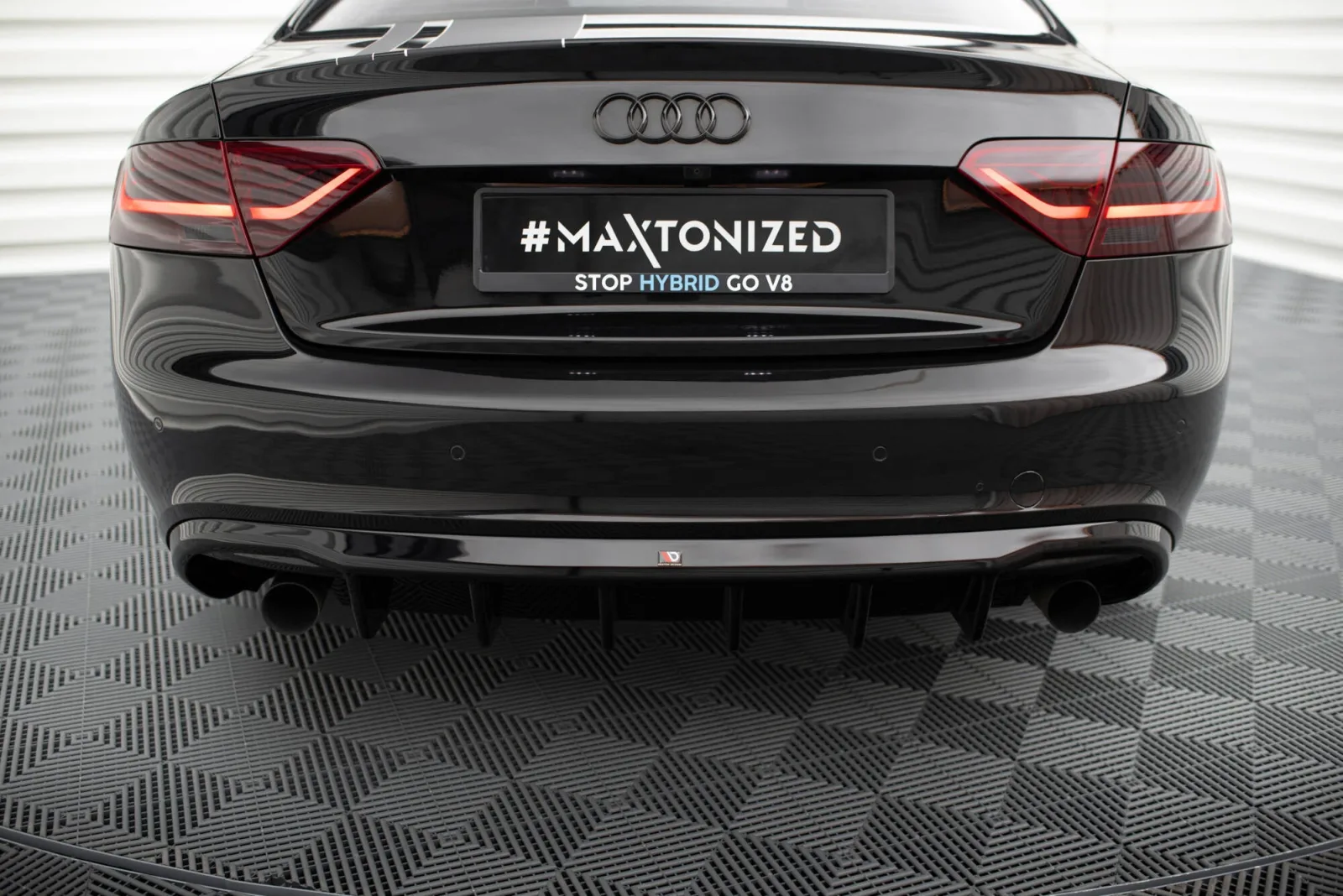 Rear Valance compatible with Audi A5 Coupe / Cabrio S-Line 8T (Version with single exhausts on both sides)