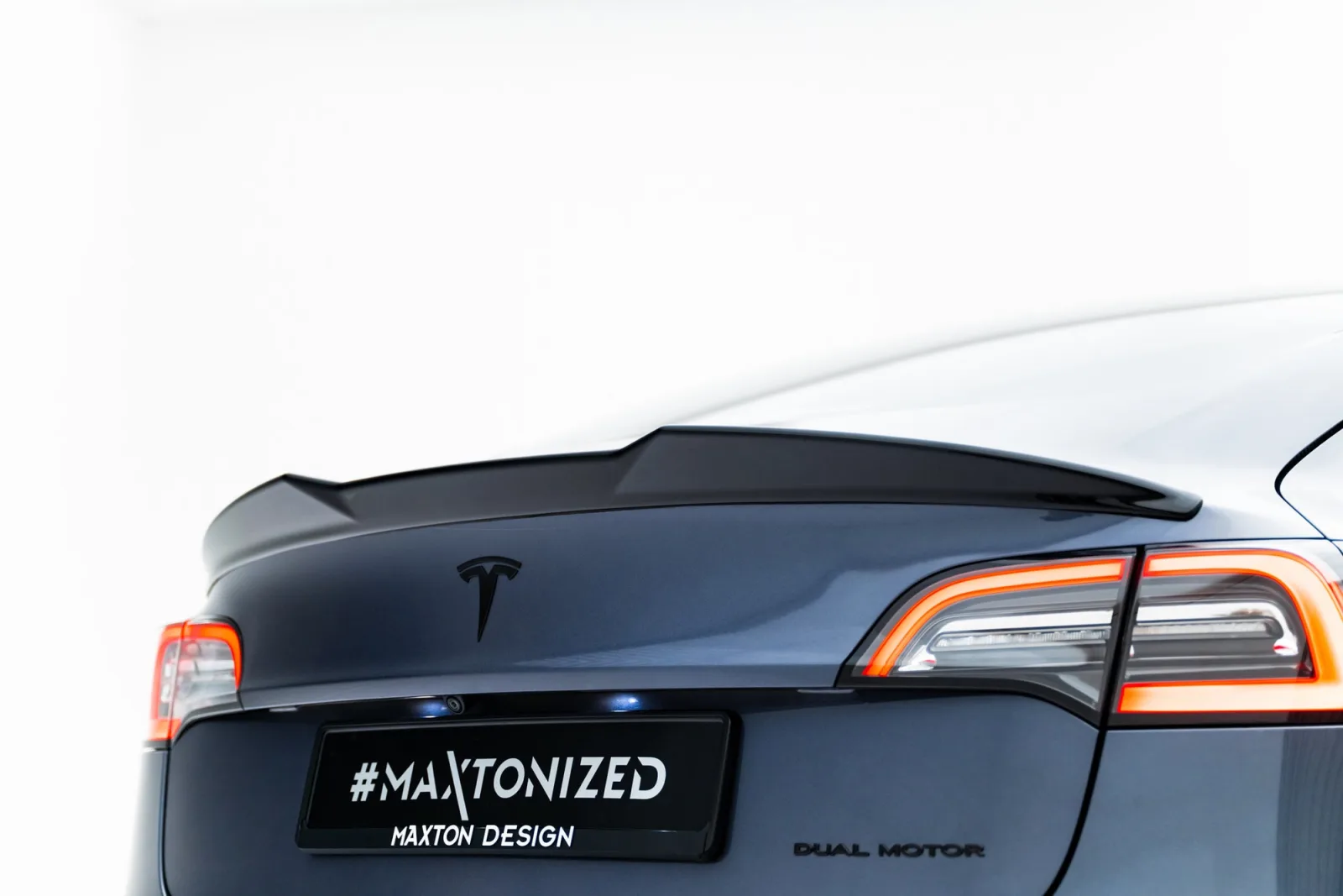 Spoiler Cap 3D compatible with Tesla Model 3
