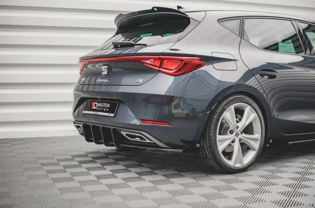 Rear Valance Street Pro + Flaps compatible with Seat Leon FR Hatchback Mk4