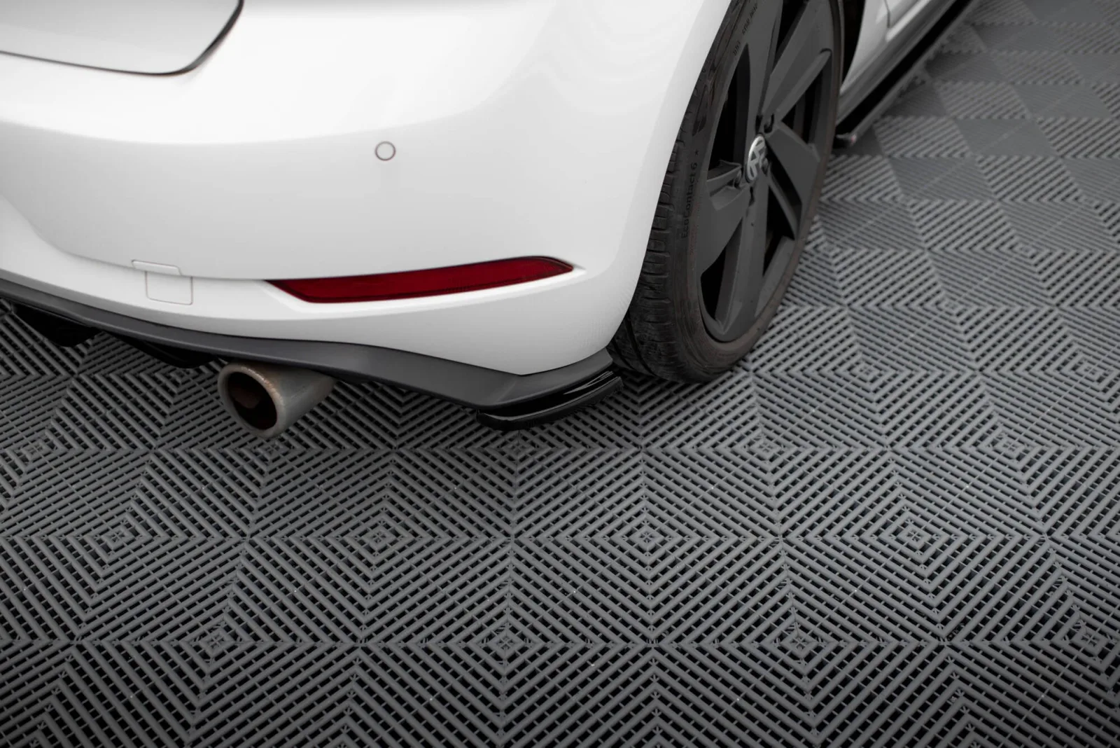 Rear Side Splitters compatible with VW Golf 7 GTI Facelift