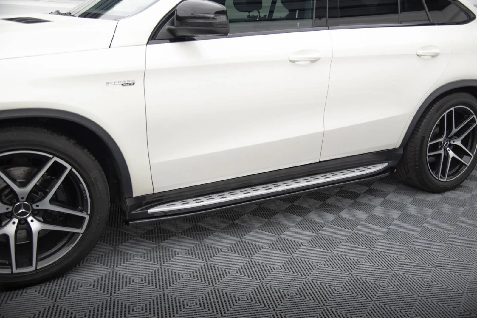 Side Skirts Diffusers compatible with Mercedes-Benz GLE Coupe 43 AMG / AMG-Line C292