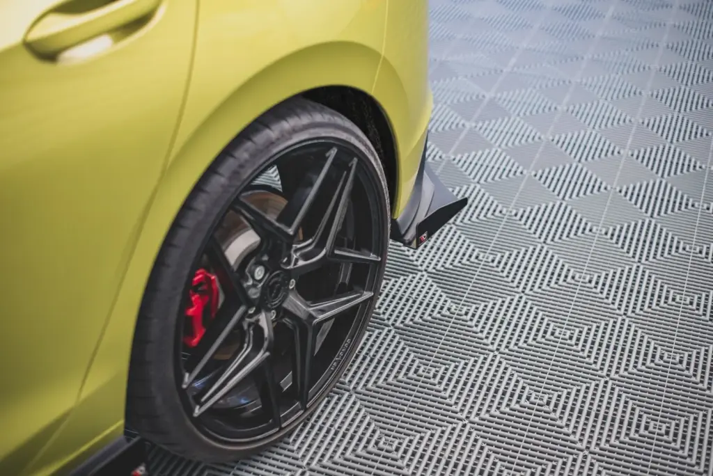 Rear Side Flaps compatible with Volkswagen Golf GTI Clubsport Mk8
