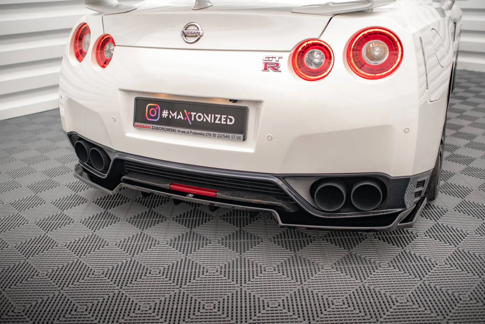 Rear Splitter (With Diffuser) compatible with Nissan GTR R35 Facelift