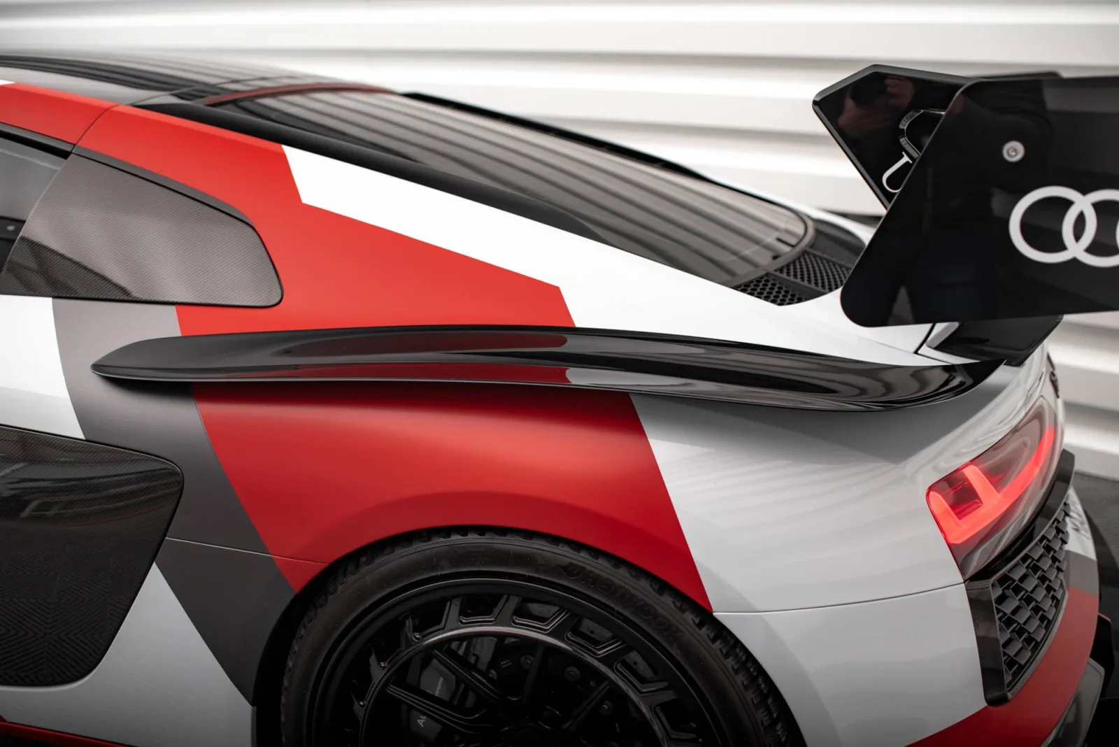 Canards Rear fender compatible with Audi R8 Mk2 Facelift