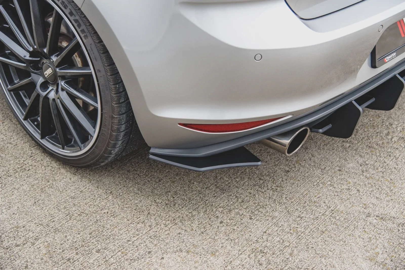 Rear Side Splitters Street Pro V.2 compatible with VW Golf 7 GTI