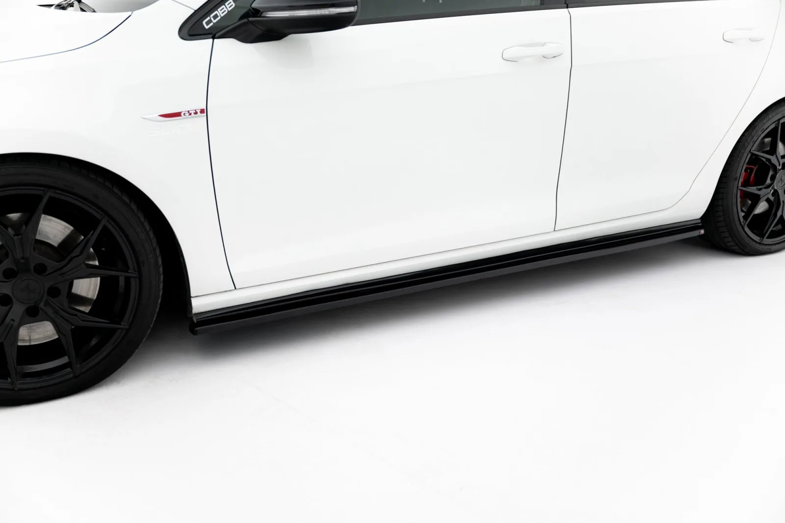 Side Skirts Diffusers V.2 compatible with Volkswagen Golf GTI / GTD Mk7 / Mk7 Facelift (narrow)