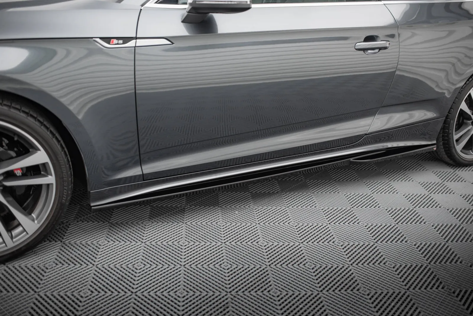 Side Skirts Diffusers compatible with Audi S5 Coupe / A5 S-Line Coupe F5 Facelift