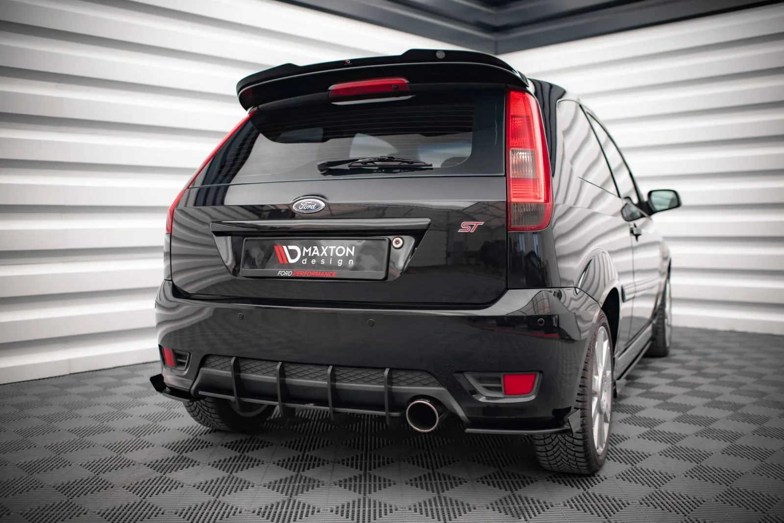 Rear Diffuser Street Pro compatible with Ford Fiesta ST Mk6