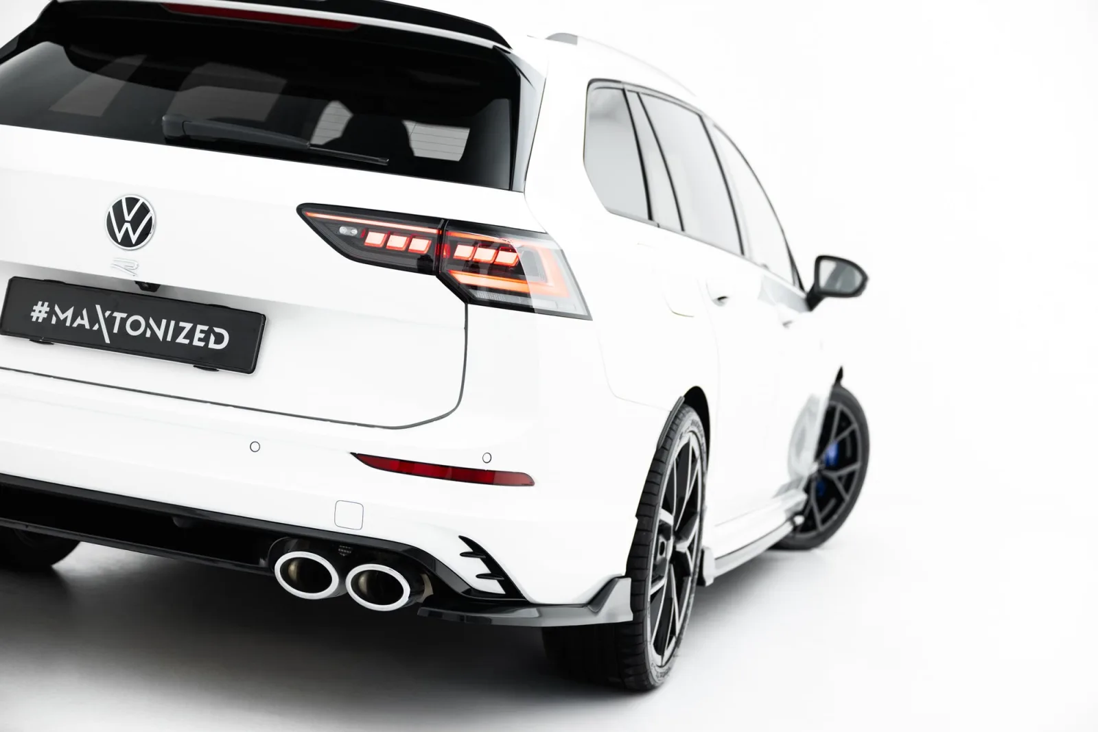 Rear Side Splitters V.1 compatible with Volkswagen Golf R Variant Mk8 / Mk8 Facelift