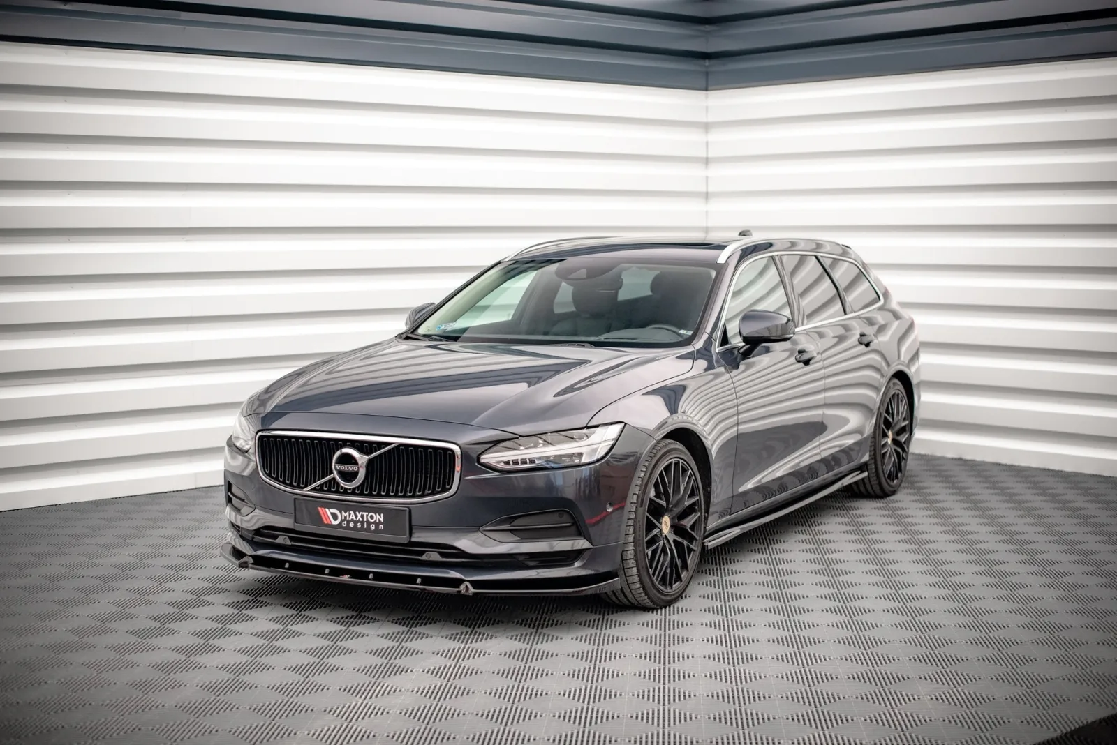 Front Splitter V.2 compatible with Volvo V90 Mk2