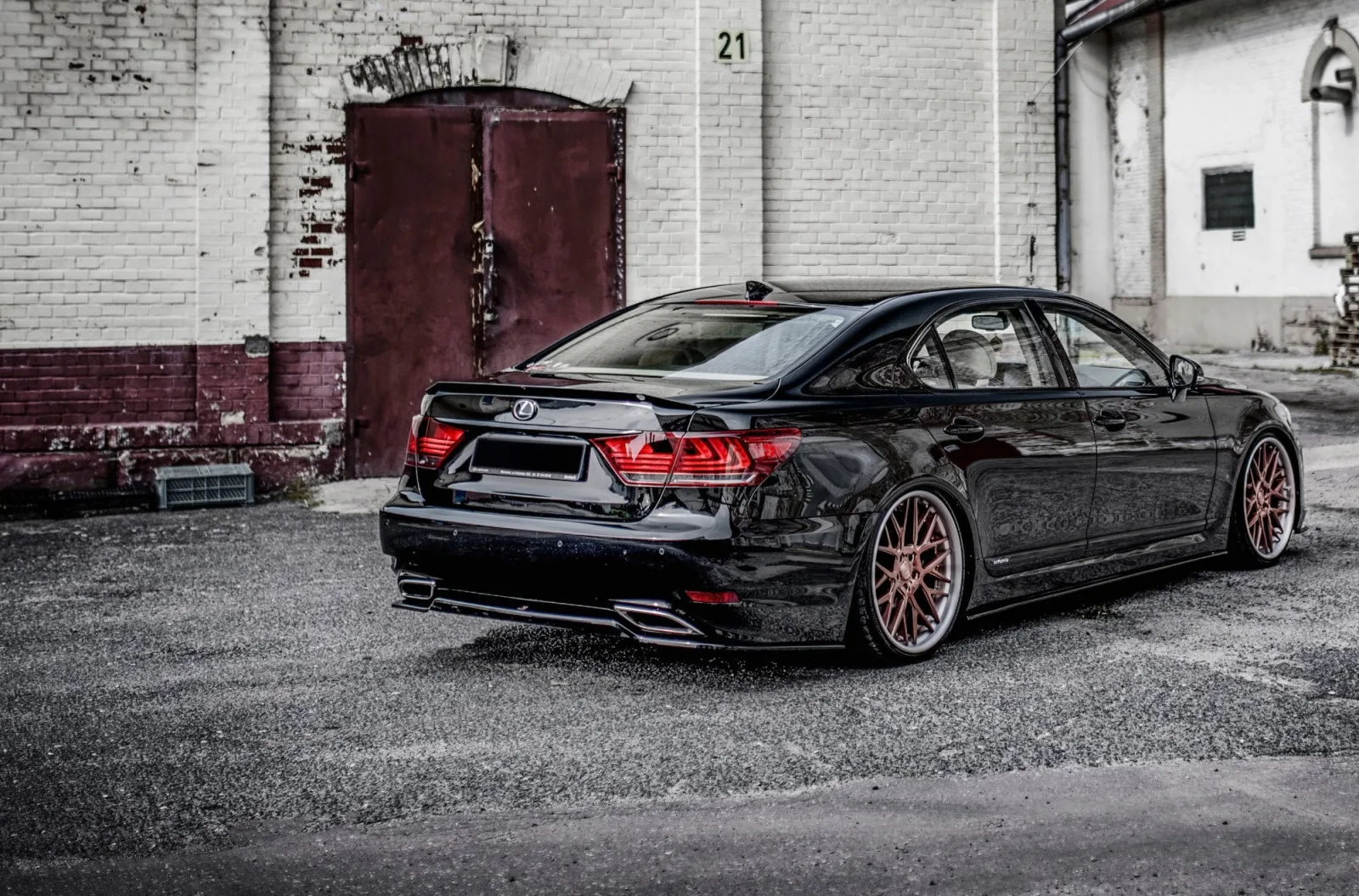 Rear Splitter compatible with Lexus LS Mk4 Facelift