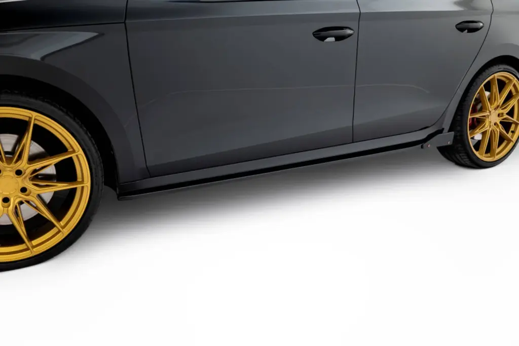 Side Skirts Diffusers V.2 + Flaps compatible with Skoda Octavia RS Liftback / Combi Mk4 Facelift