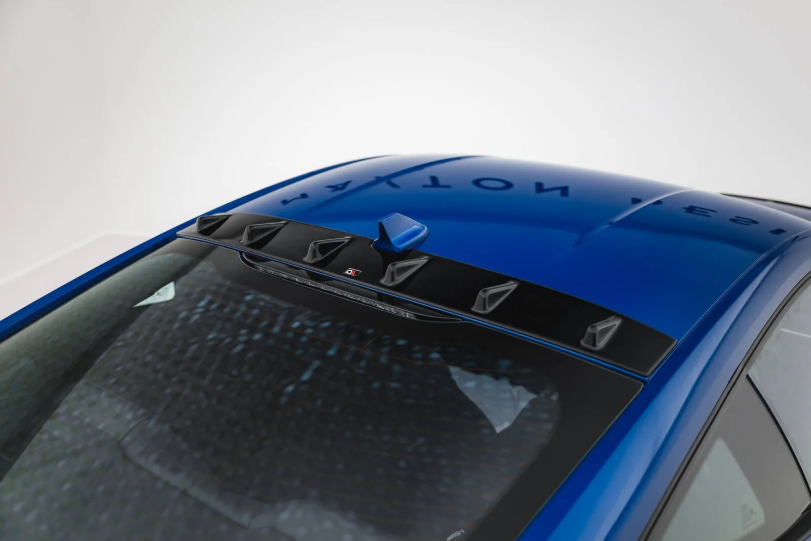 Rear Window Extension compatible with Ford Mustang GT Mk7