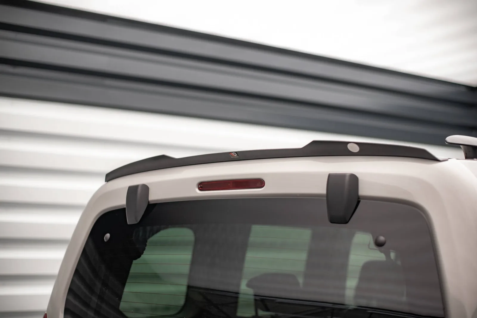 Spoiler Cap compatible with Citroen Berlingo Mk3