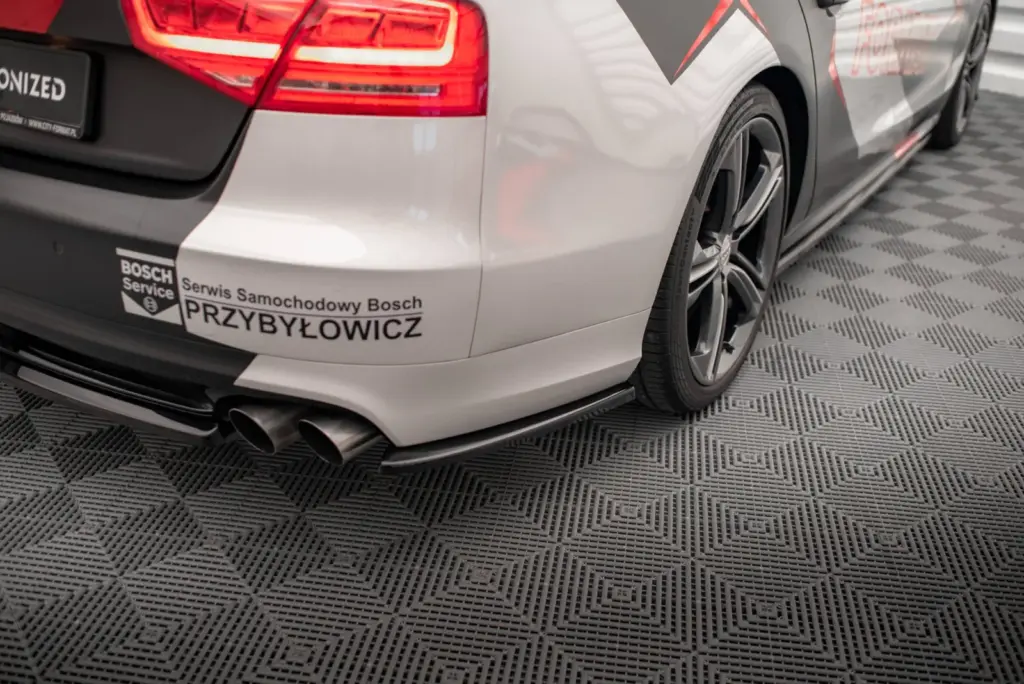 Rear Side Splitters compatible with Audi S8 D4