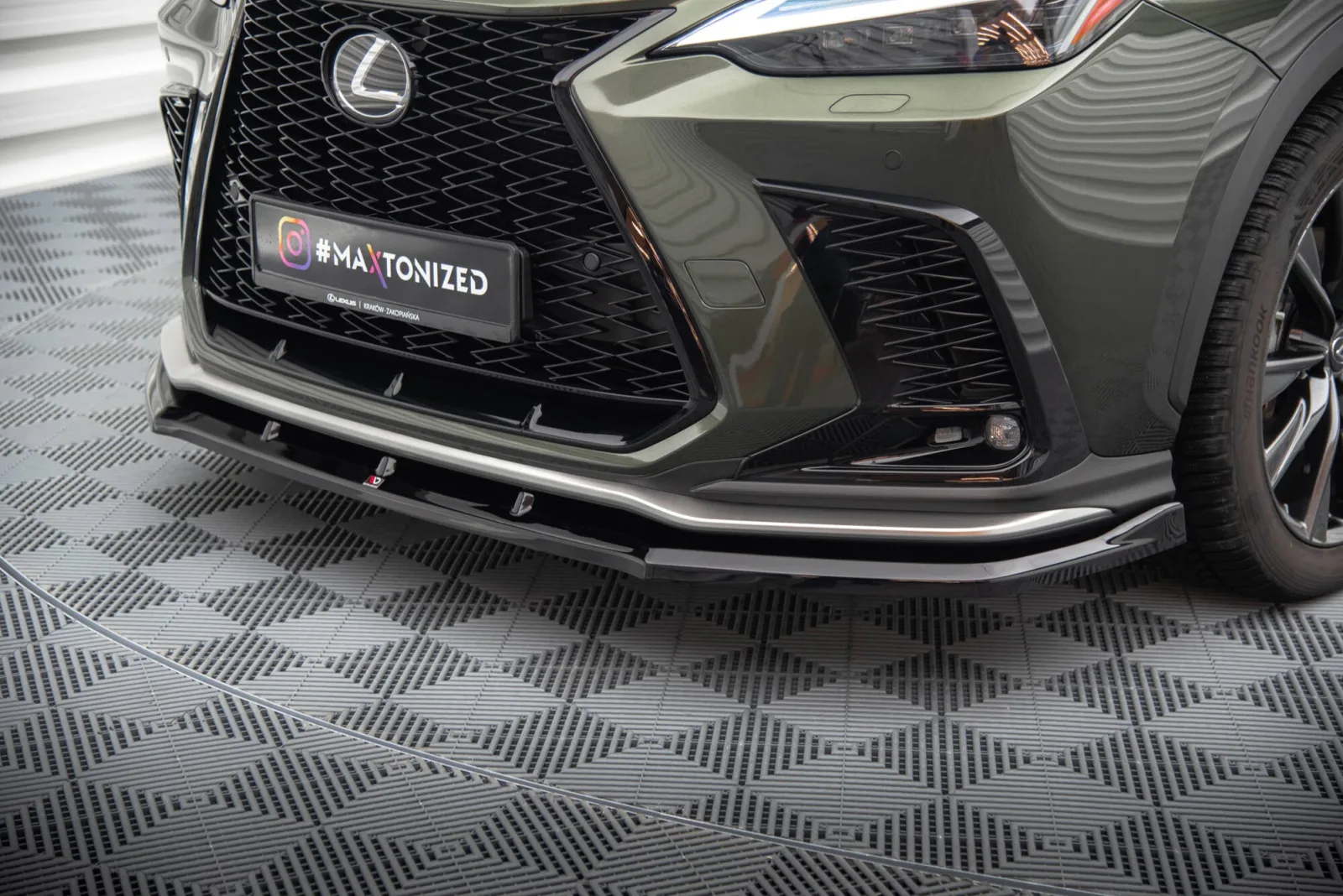 Front Splitter V.1 compatible with Lexus NX F-Sport Mk2