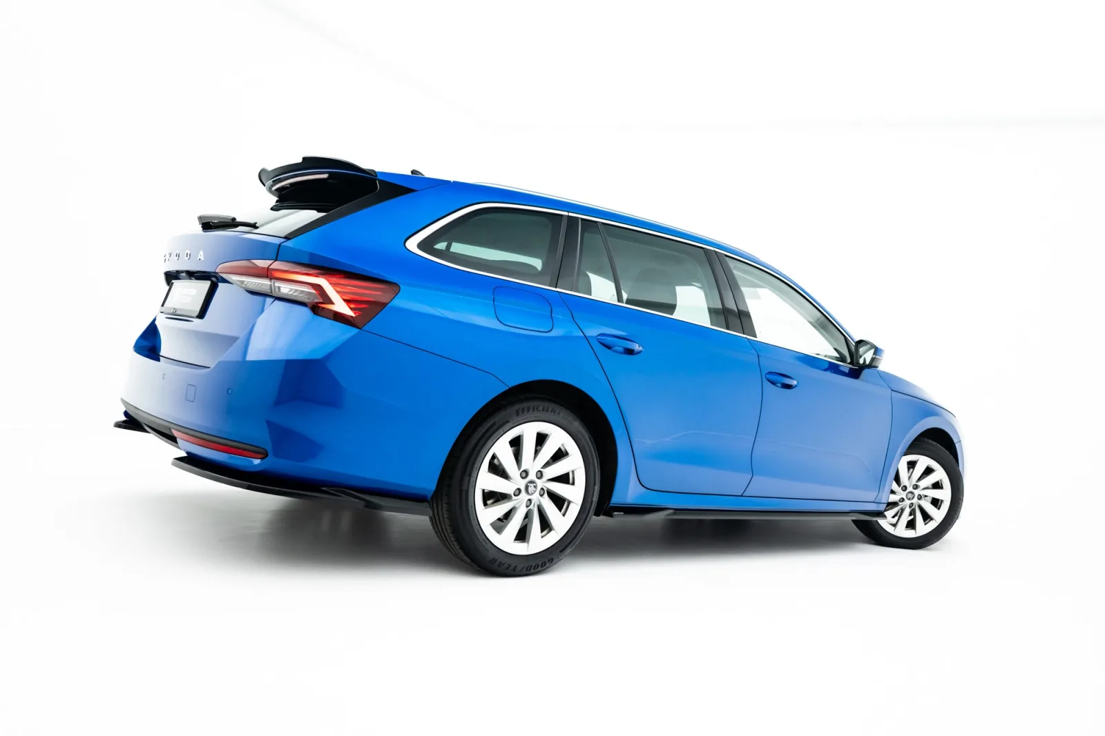 Side Skirts Diffusers compatible with Skoda Octavia Liftback / Combi Mk4 Facelift