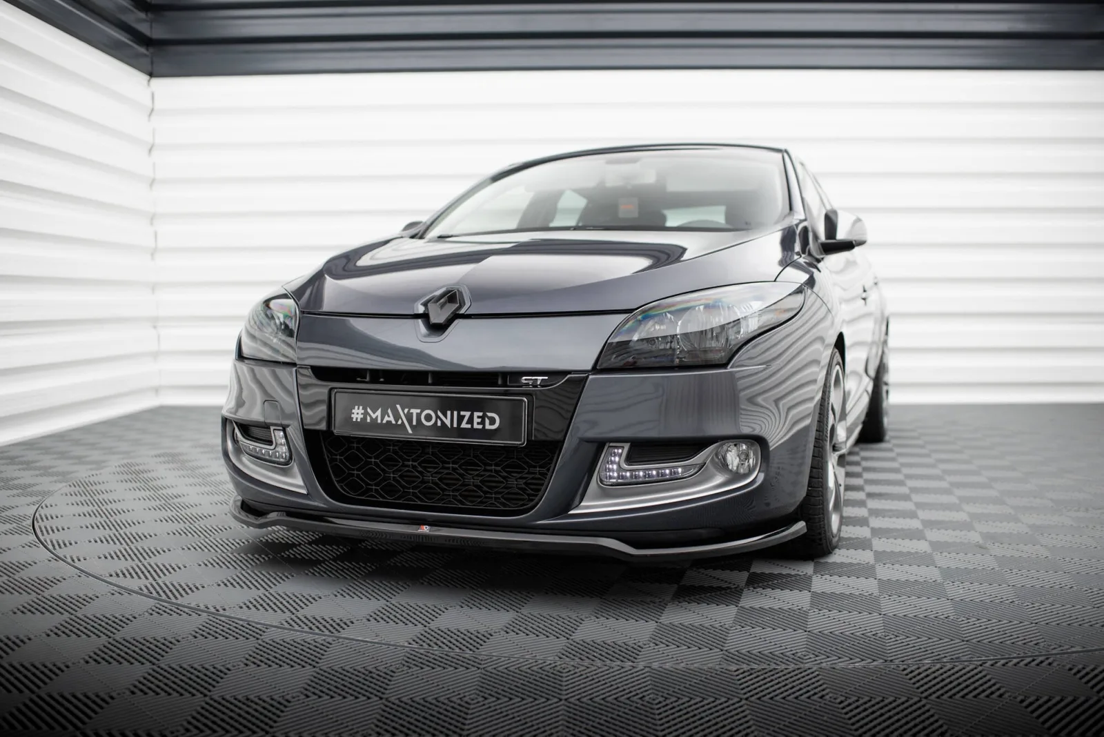 Front Splitter V.1 compatible with Renault Megane GT Mk3 Facelift