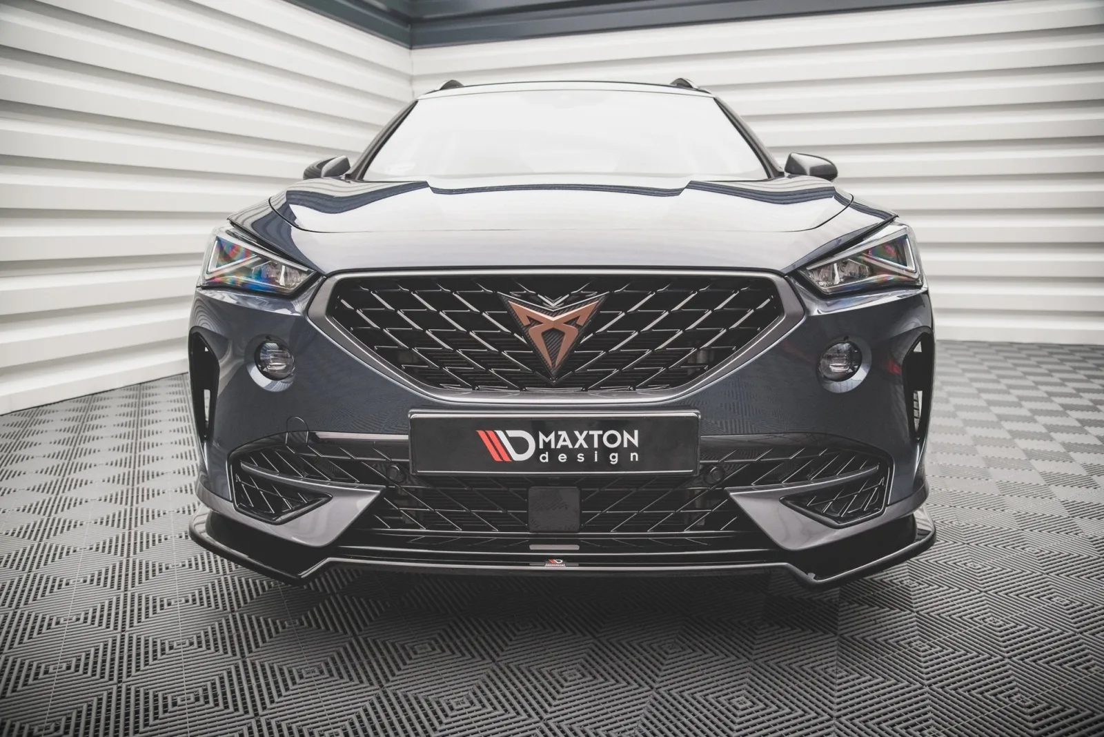 Front Splitter V.3 compatible with Cupra Formentor
